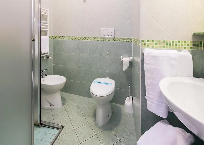 Lira Apartment *